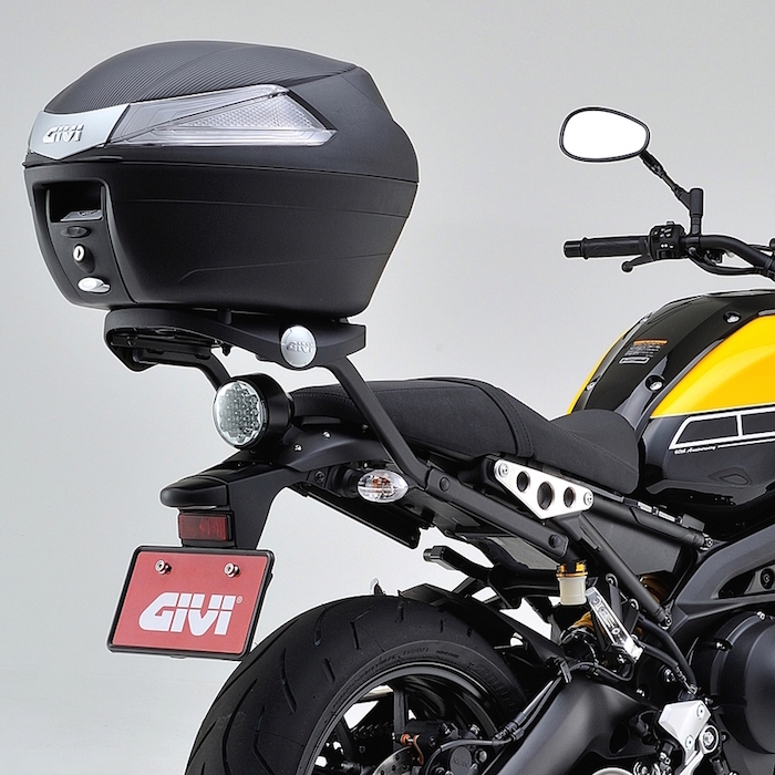 Крепеж центральнго кофра GIVI 2115FZ Yamaha XSR900 (16-21)/MT-09 (13-18)