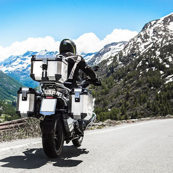 Кофр центральный KVE58A Monokey K-VENTURE 58 л алюминиевый, цвет Серебристый