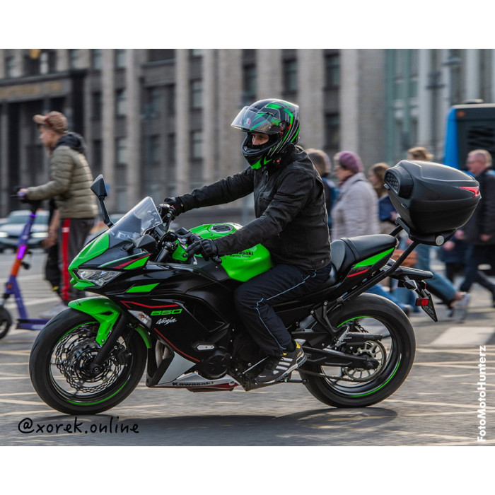 Крепеж централного кофра GIVI 4117FZ Kawasaki Z650 (17-18)
