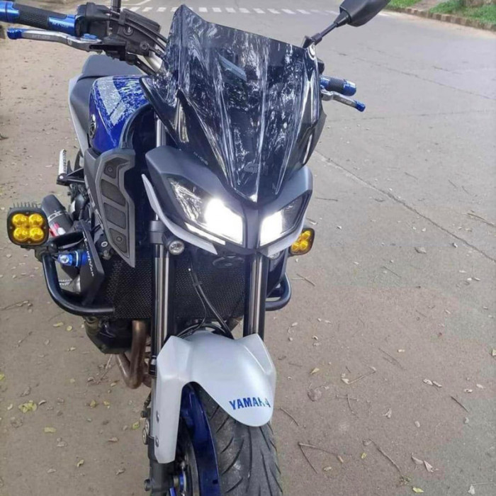 Стекло ветровое GIVI A2132 Yamaha MT-09 (17-18)