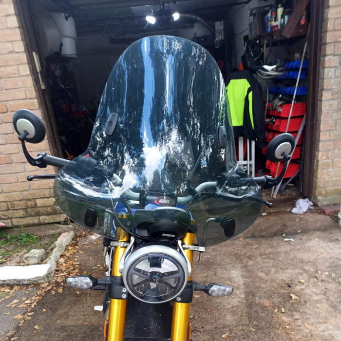 Стекло ветровое универсальное GIVI A31