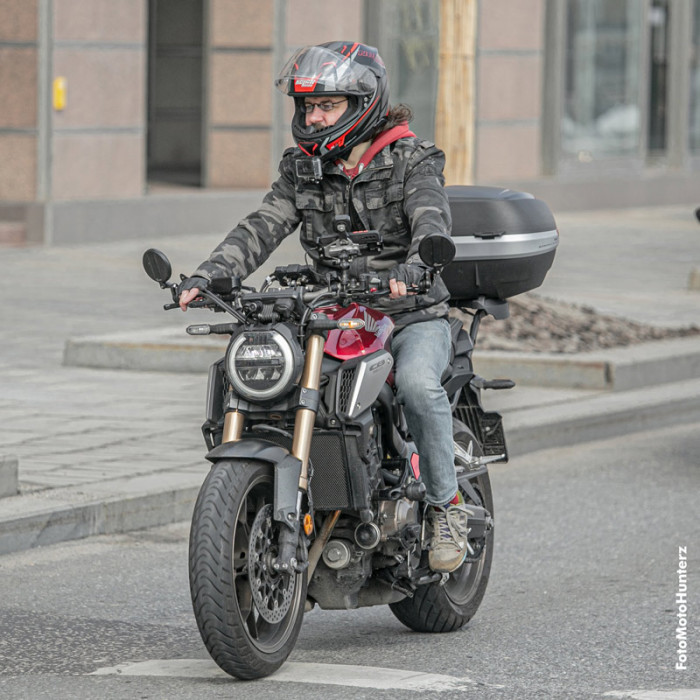 Крепеж центрального кофра GIVI 1173FZ HONDA CB650R (19)