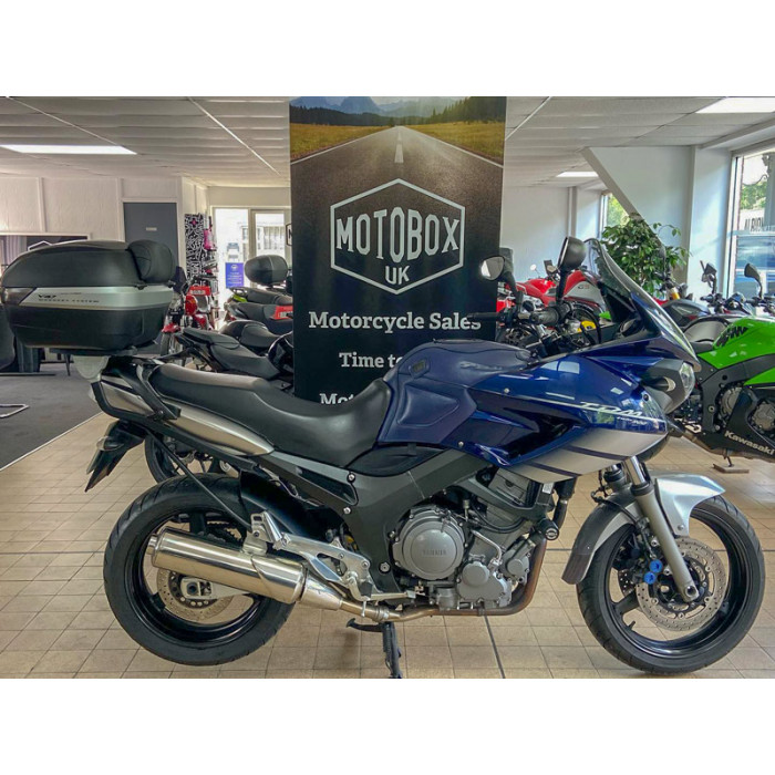 Крепеж центрального кофра GIVI 347F Yamaha TDM 900 (02-14)
