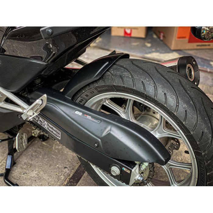Защита цепи GIVI MG1109 Honda NC700X (12-13) / NC750X (16-19) / NC700S (12-13) / NC750S (16-19)