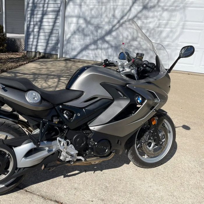 Стекло ветровое GIVI D5109ST BMW F800GT (13-18)