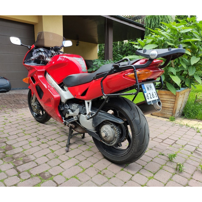 Крепеж центрального кофра GIVI 257FZ Honda VFR 800 (98-01)