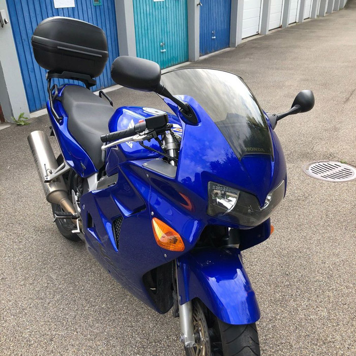 Крепеж центрального кофра GIVI 257FZ Honda VFR 800 (98-01)