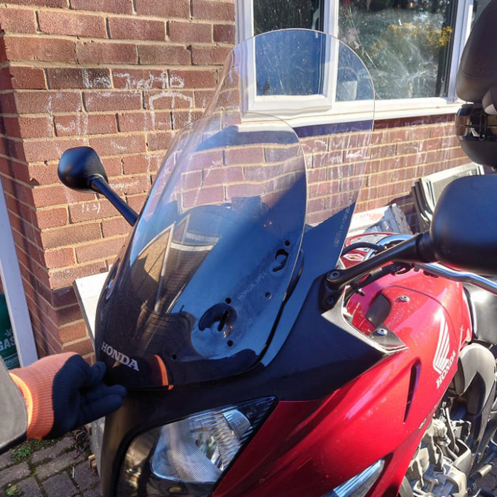 Стекло ветровое GIVI D303ST CBF 600S/N(04-12)/CBF 1000 (06-09)