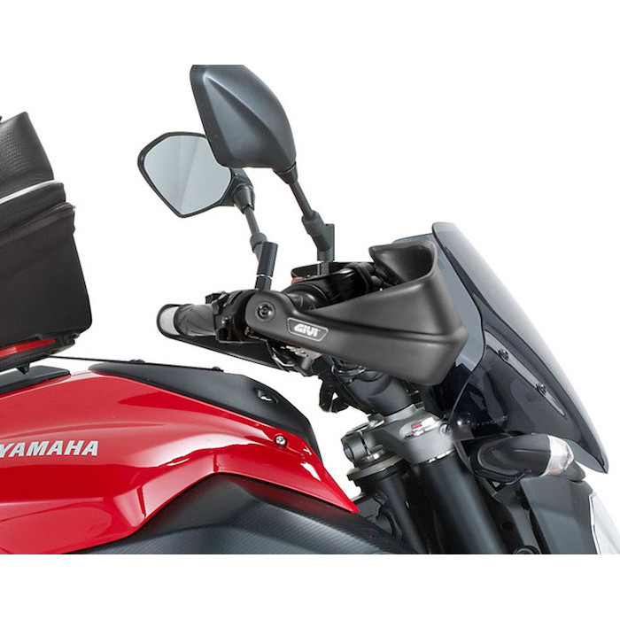 Стекло ветровое GIVI A2118 Yamaha MT-07 (14-17)