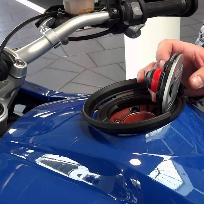 Крепеж GIVI BF22 TANKLOCK сумки на бак мотоцикла BMW R 1200 GS (04 > 13), S1000 RR (12 > 18)