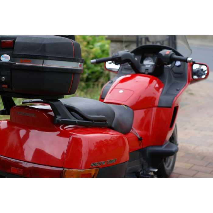 Крепеж центрального кофра GIVI SR10 Honda Pacific Coast 800