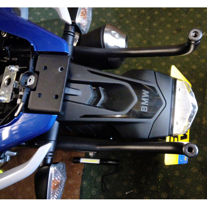 Крепеж центрального кофра GIVI SR5125 BMW G310R (17-18)