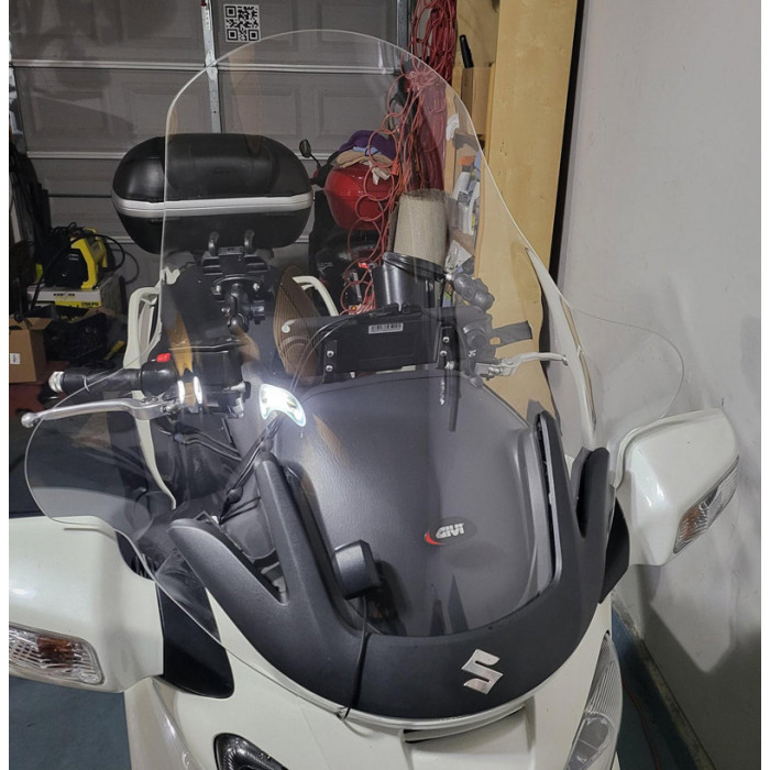 Стекло ветровое GIVI D263ST Suzuki AN 650 Burgman Executive (02-12)