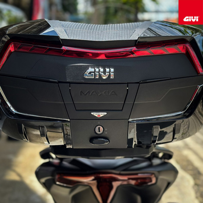 Кофр GIVI V58NNB V58 MAXIA 5 BLACK