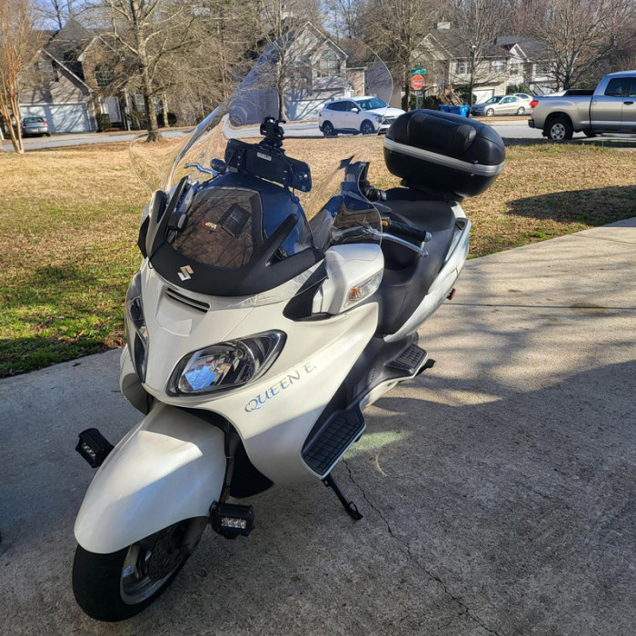 Стекло ветровое GIVI D263ST Suzuki AN 650 Burgman Executive (02-12)