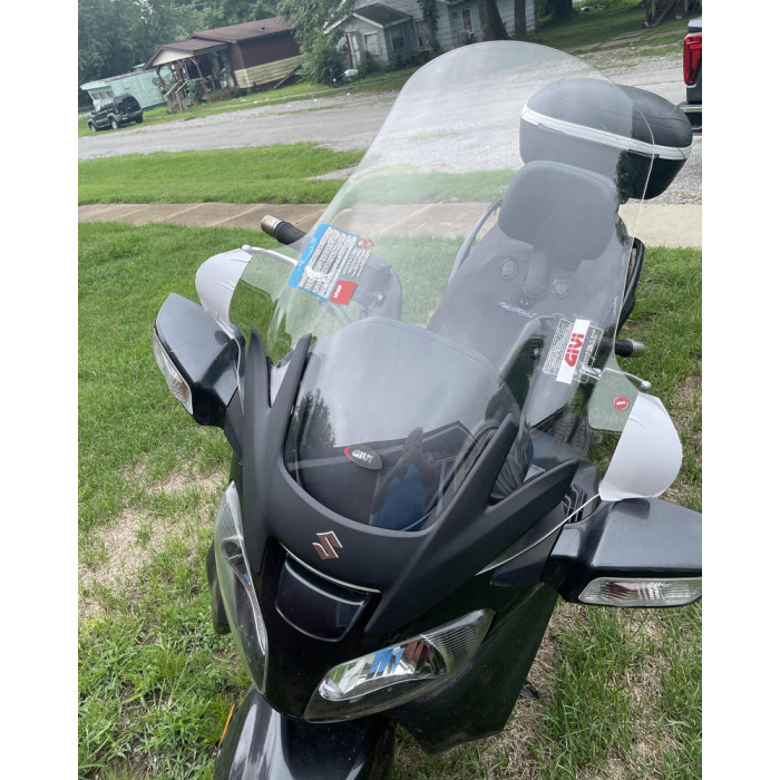 Стекло ветровое GIVI D263ST Suzuki AN 650 Burgman Executive (02-12)