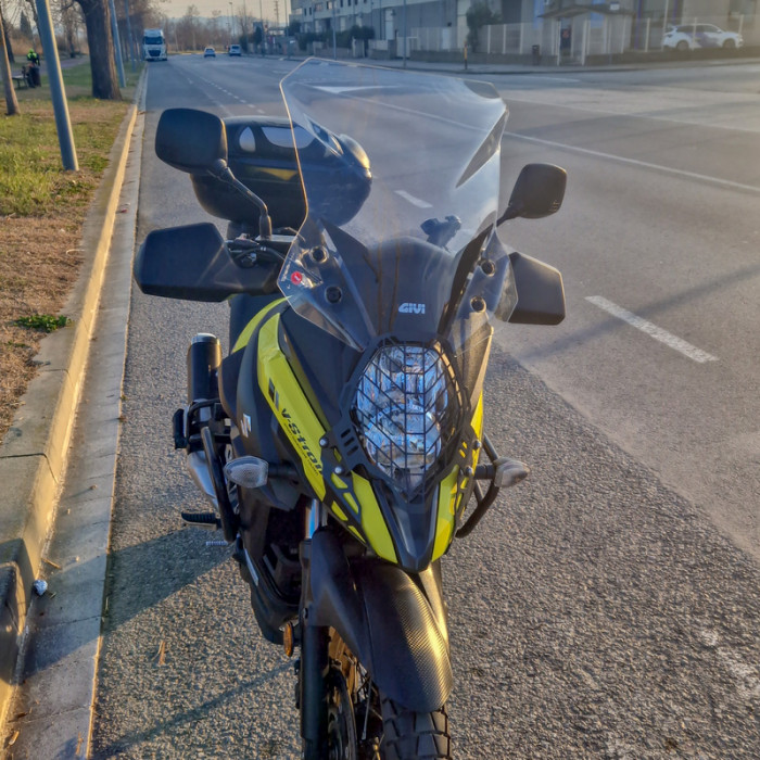 Стекло ветровое GIVI D3112ST Suzuki DL 650 V-Strom (17-18)