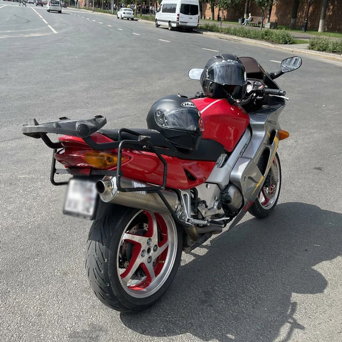 Крепеж боковых кофров GIVI PL257 Honda VFR800 (98-01)