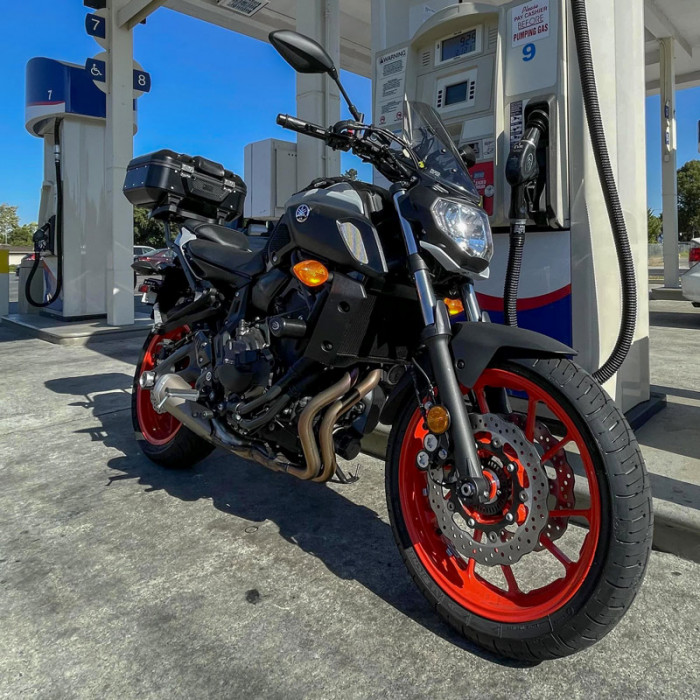 Крепеж центральнго кофра GIVI 2118FZ Yamaha MT-07 (14-17)