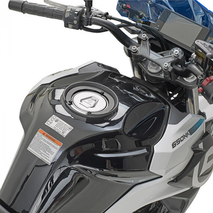 Крепеж GIVI BF63 TANKLOCK сумки на бак CFMOTO 650NK (21)
