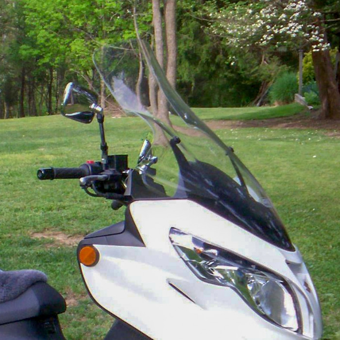 Стекло ветровое GIVI 266DT Suzuki Burgman 400 (06-16)