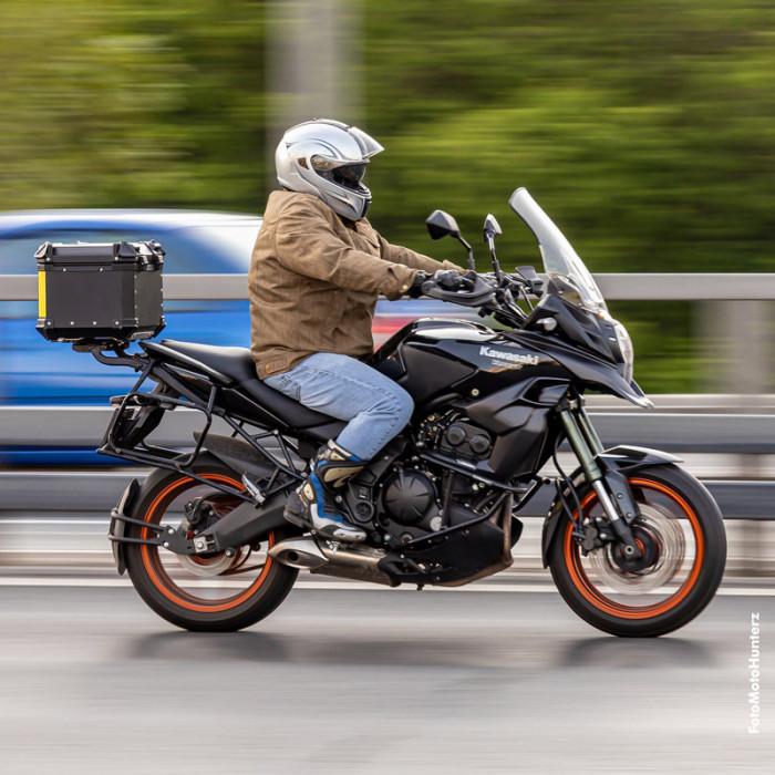 Стекло ветровое GIVI D410ST Kawasaki Versys 650 (10-14)