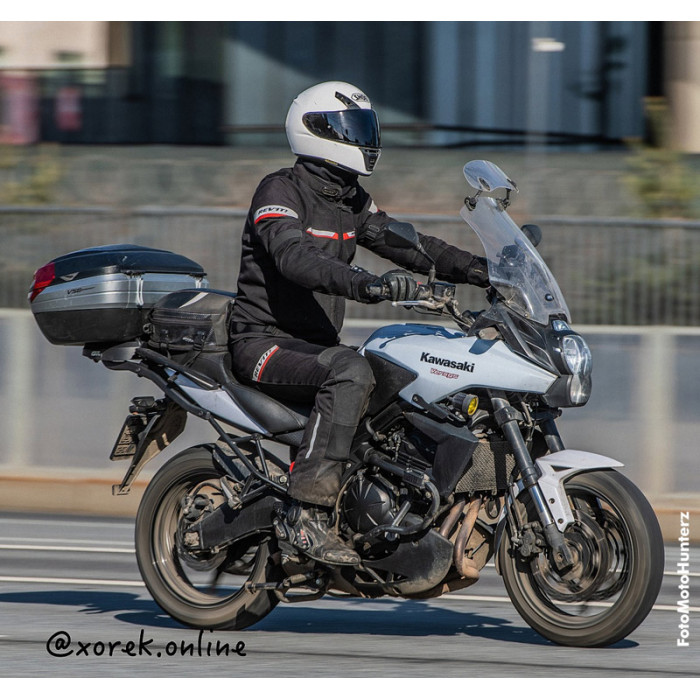 Стекло ветровое GIVI D410ST Kawasaki Versys 650 (10-14)