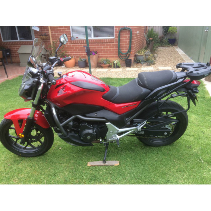 Крепеж центрального кофра GIVI 1111FZ Honda NC700X (12-13)/NC750X(14-18)