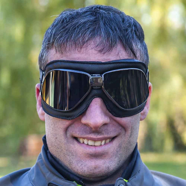 Очки VINTAGE, цвет Черный, затемненные