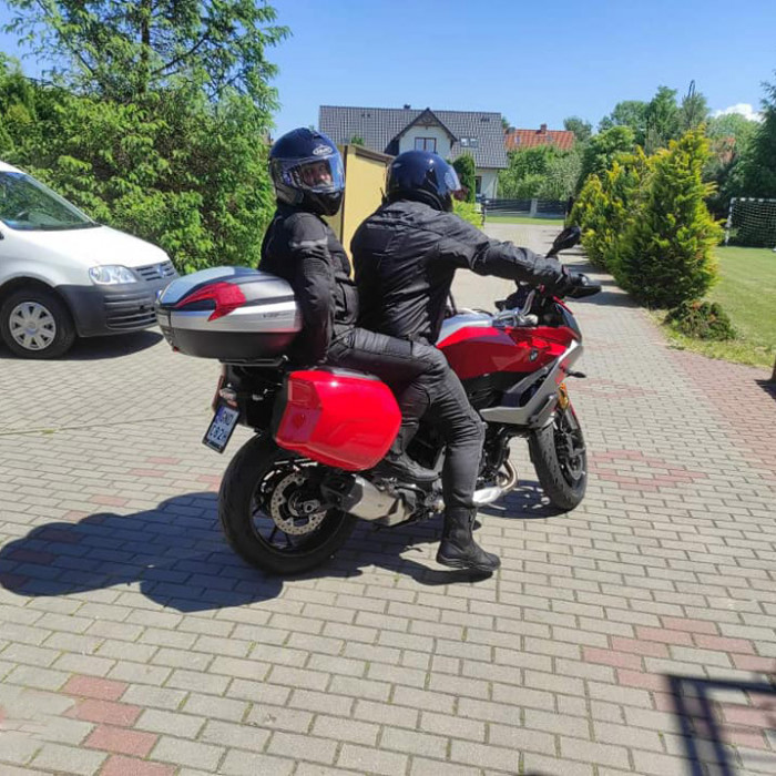 Крепление кофра GIVI SRA5137 BMW F 900 R (20-21)