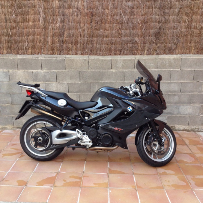 Стекло ветровое GIVI D5109S BMW F800GT (13-18)