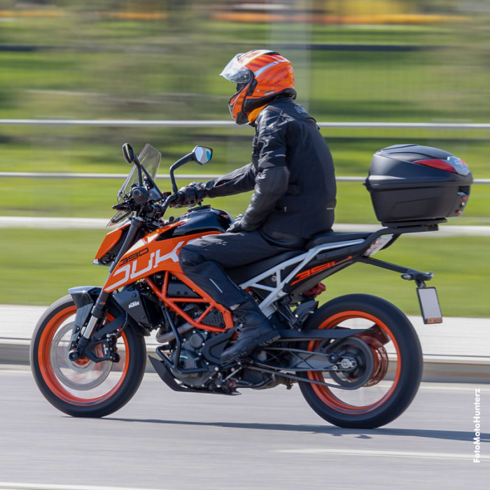 Крепеж центрального кофра GIVI 7707FZ KTM Duke 125/200/250/390 (17-18)