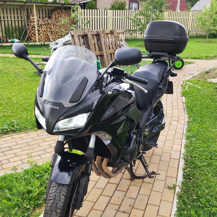 Крепеж центрального кофра GIVI SR777M Honda CBF1000/CBF1000ST (10-14)