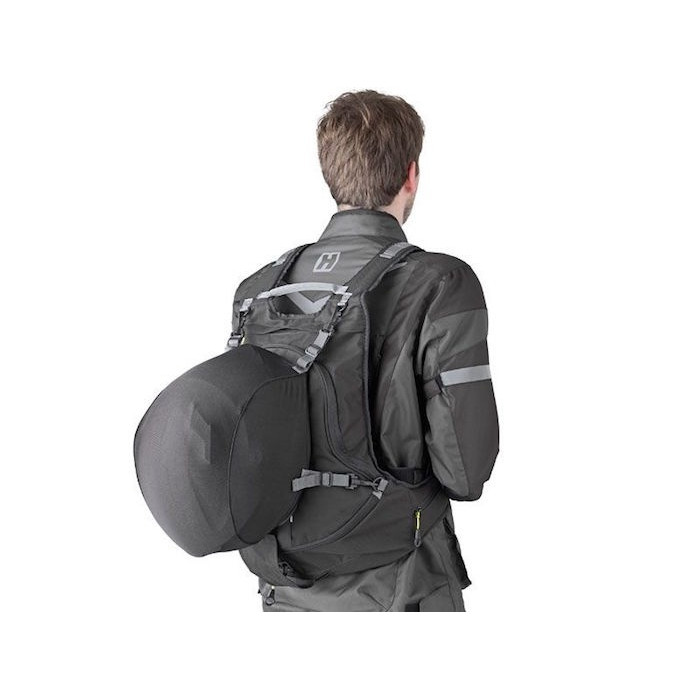 Рюкзак GIVI EA104C для шлема,  22 л