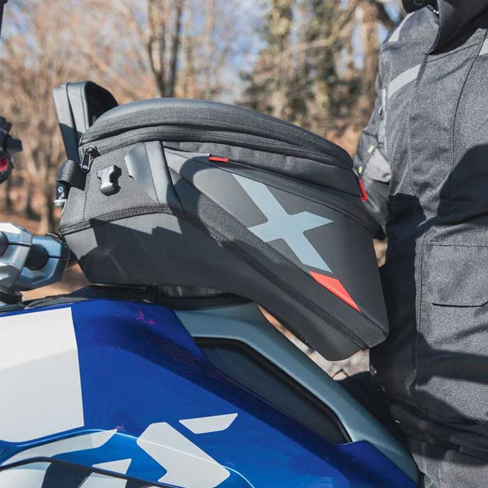 Сумка на бак GIVI XL04B X-LINE TANKLOCK spec. BMW GS, KTM 1290, VOGE VALICO