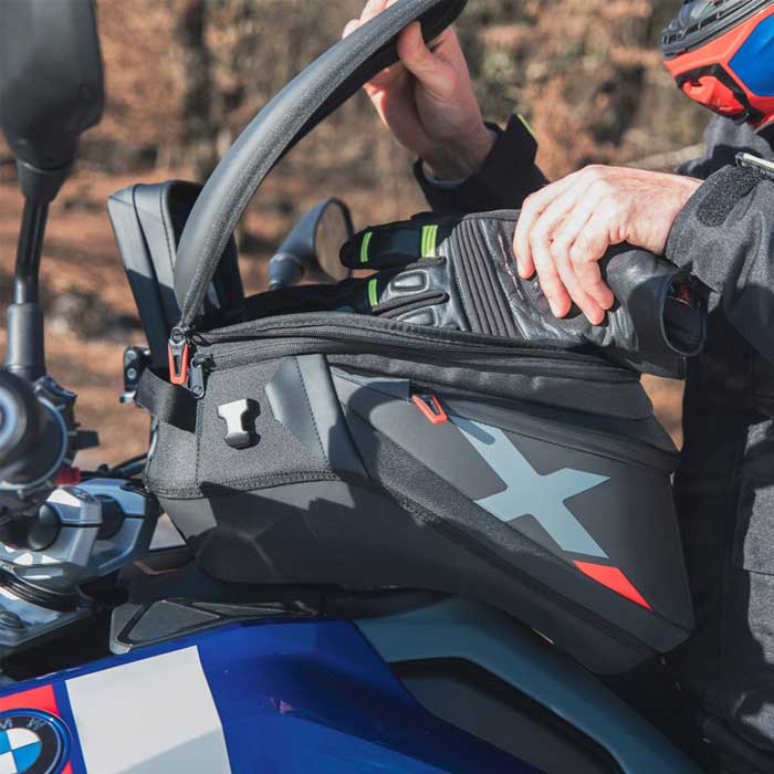 Сумка на бак GIVI XL04B X-LINE TANKLOCK spec. BMW GS, KTM 1290, VOGE VALICO